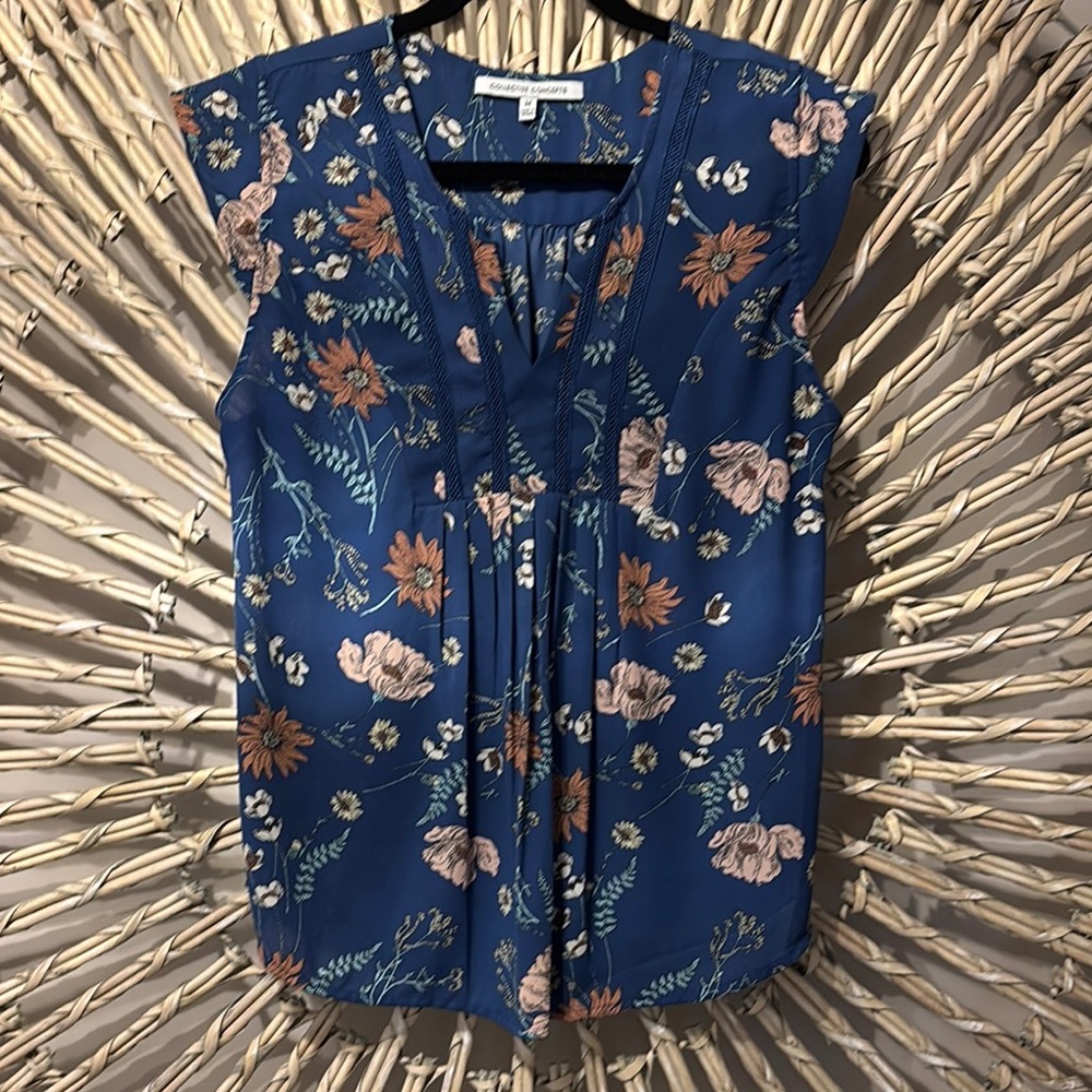 Blue Pleated Blouse with V-Neck and Cap Sleeves